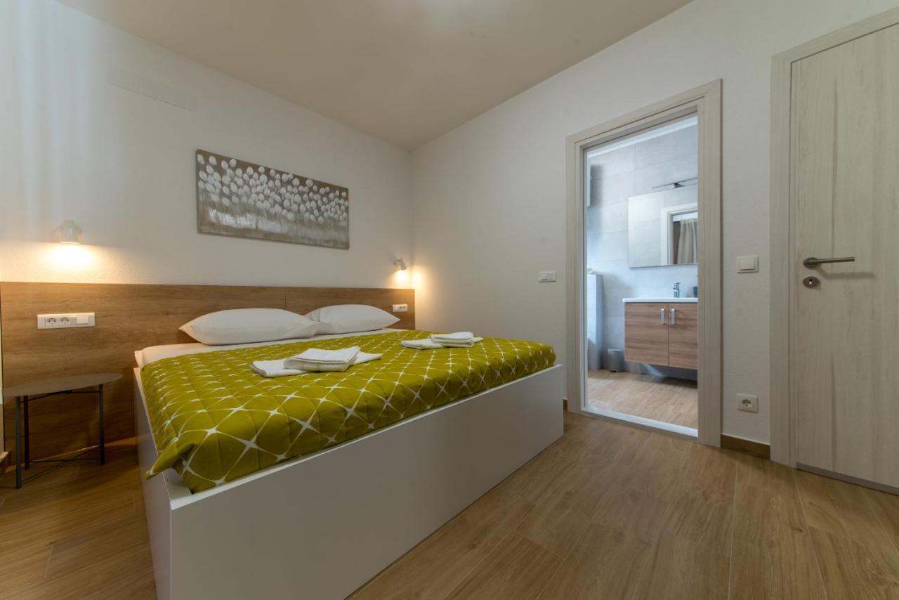 Apartment Mare Krvavica Exteriör bild