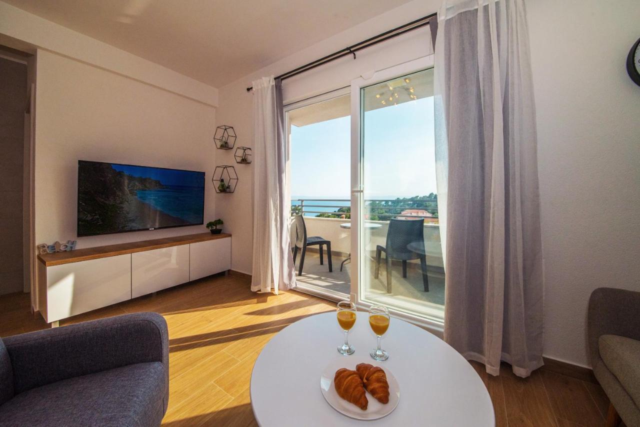 Apartment Mare Krvavica Exteriör bild